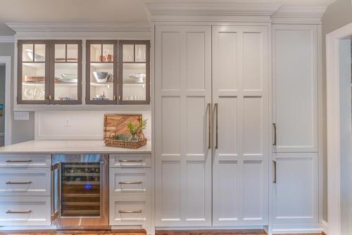 ideal cabinets lara lee strickler churchill kitchen design glass cabinet doors