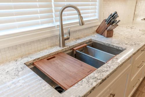 ideal cabinets sink counter and faucet design for kitchen remodel