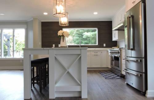 ideal cabinets lara lee strickler kitchen design blw side view